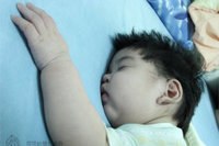 關於寶寶「趴睡方法以及注意事項」