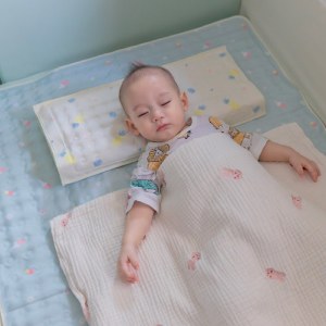 【露易絲】是防水保潔墊也是涼感嬰兒兒童床墊─韓國lolbaby Hi Jell-O涼感蒟蒻床墊