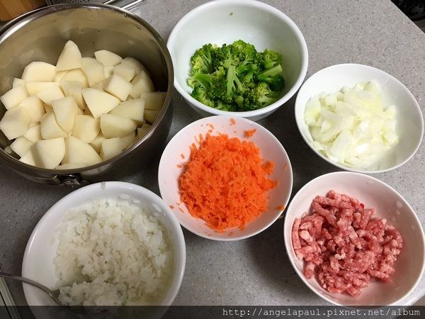 副食品 材料 馬鈴薯 紅蘿蔔 絞肉